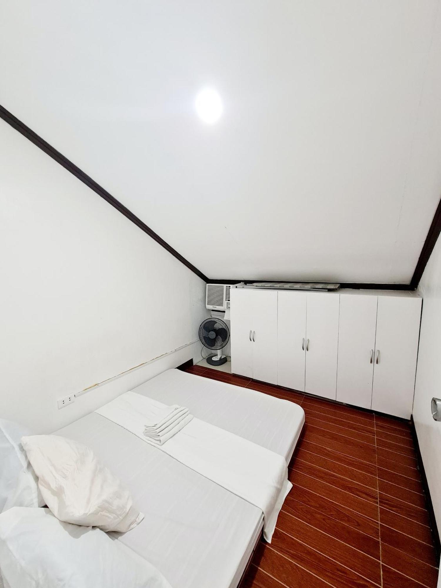 Calapan City Fully Furnished House Transient Near Xentromall L39 מראה חיצוני תמונה