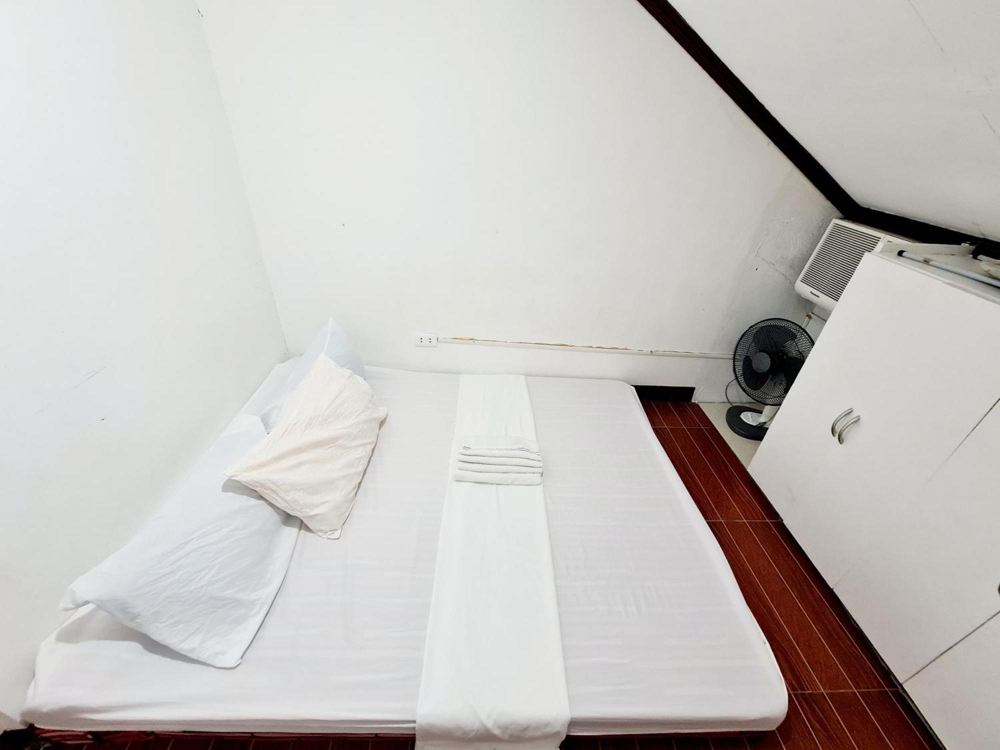 Calapan City Fully Furnished House Transient Near Xentromall L39 מראה חיצוני תמונה